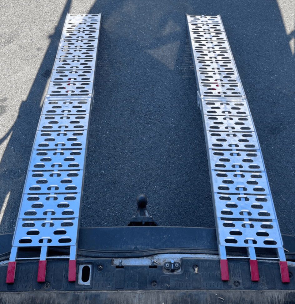 NAKLADALNA_RAMPA_ZA_STIRIKOLESNIK_MOTOR_SHARK_ALUMINIJ