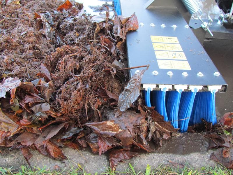 iron_baltic_push_broom_1500_mm_59_in_1